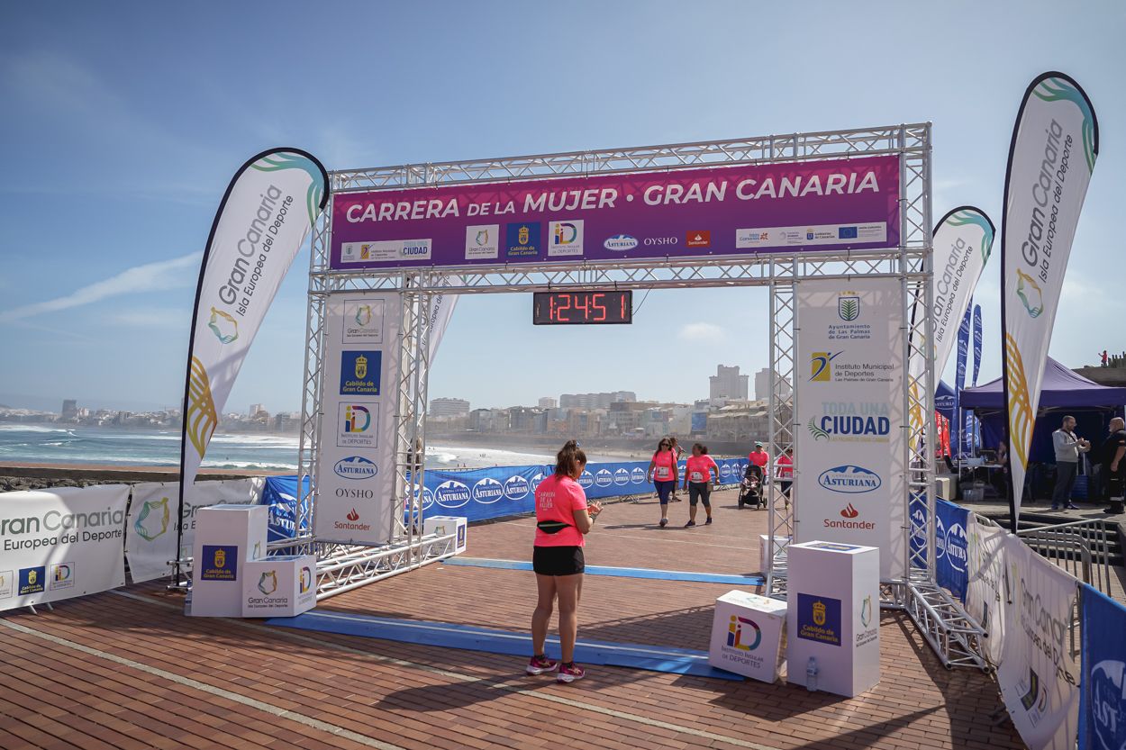 Las fotos de meta de la Carrera de la Mujer de Gran Canaria 12 24 02 15701 O