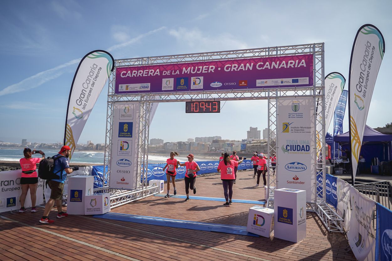Las fotos de meta de la Carrera de la Mujer de Gran Canaria 12 08 53 15701 O