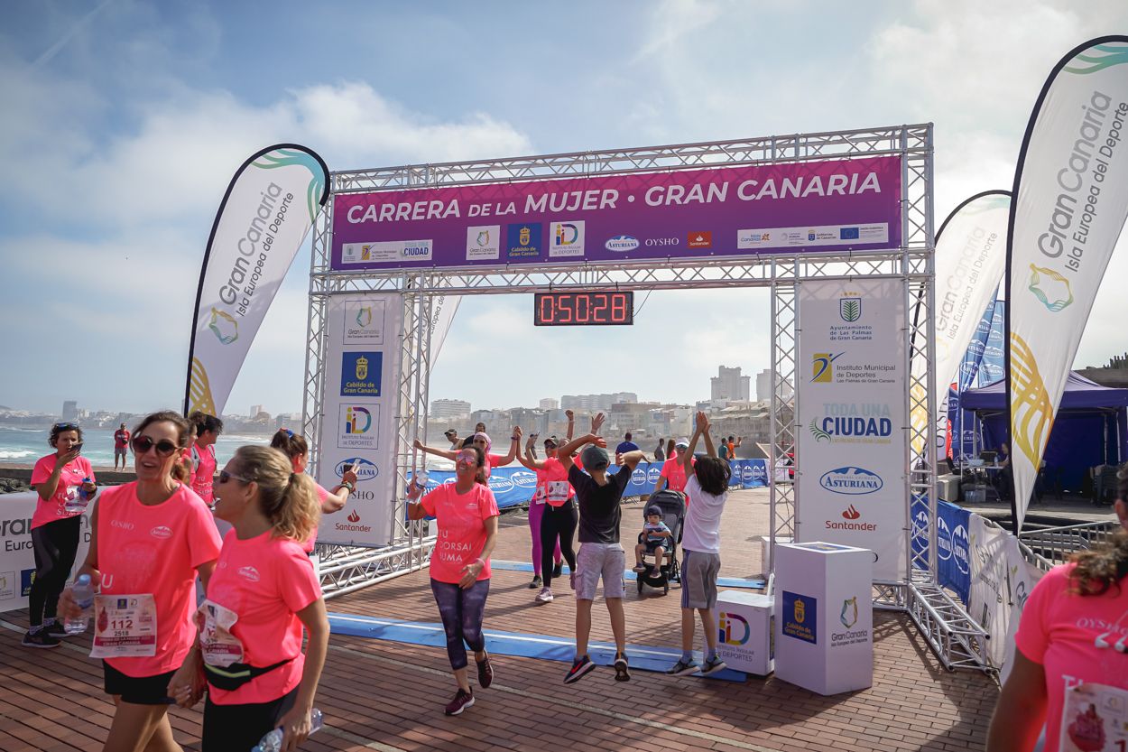 Las fotos de meta de la Carrera de la Mujer de Gran Canaria 11 49 39 15701 O