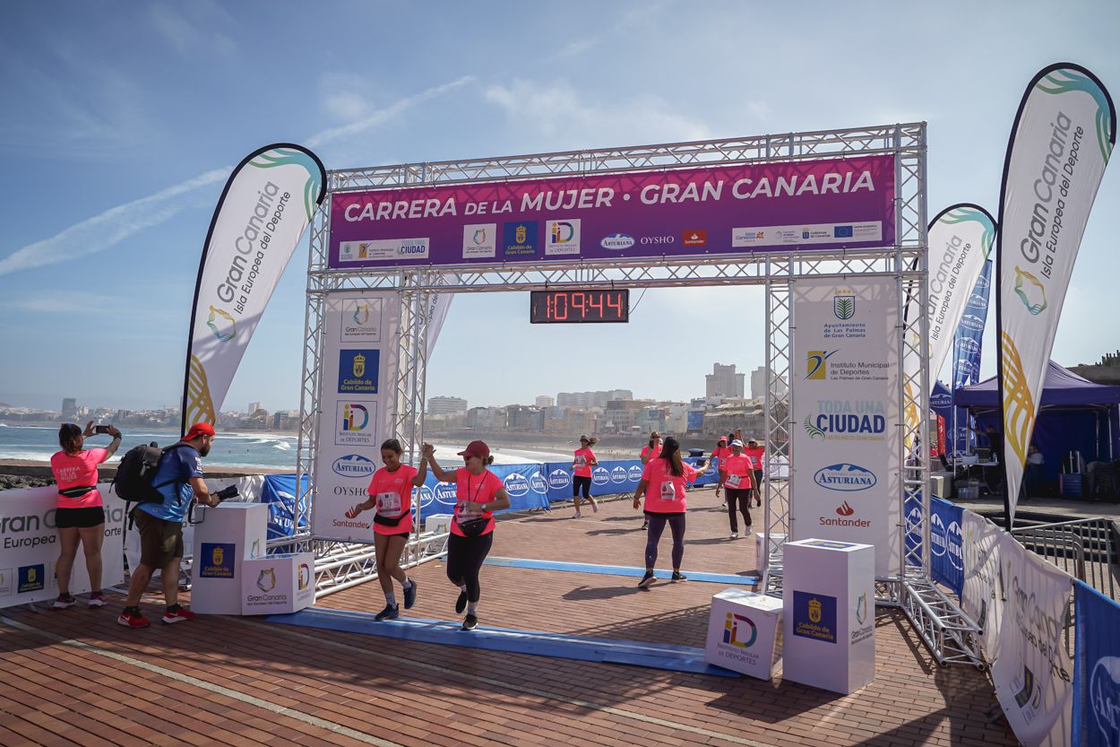 Las fotos de meta de la Carrera de la Mujer de Gran Canaria 12 08 54 15701 O