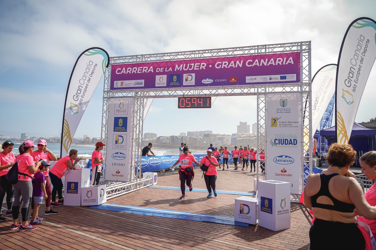 Las fotos de meta de la Carrera de la Mujer de Gran Canaria 11 58 51 15701 O