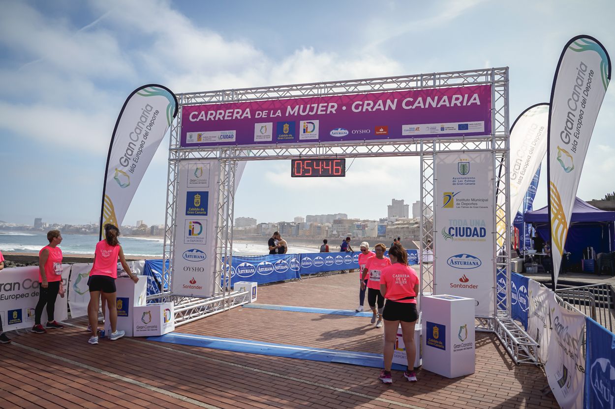 Las fotos de meta de la Carrera de la Mujer de Gran Canaria 11 53 57 15701 O