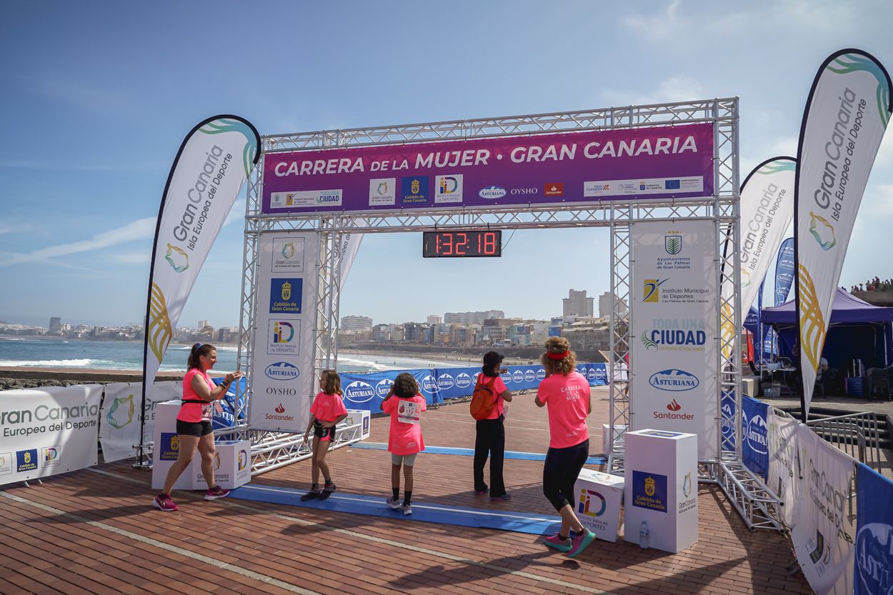 Las fotos de meta de la Carrera de la Mujer de Gran Canaria 12 31 28 15701 O