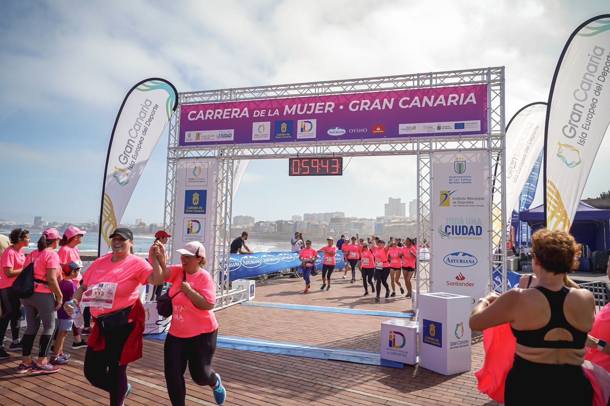 Las fotos de meta de la Carrera de la Mujer de Gran Canaria 11 58 53 15701 O