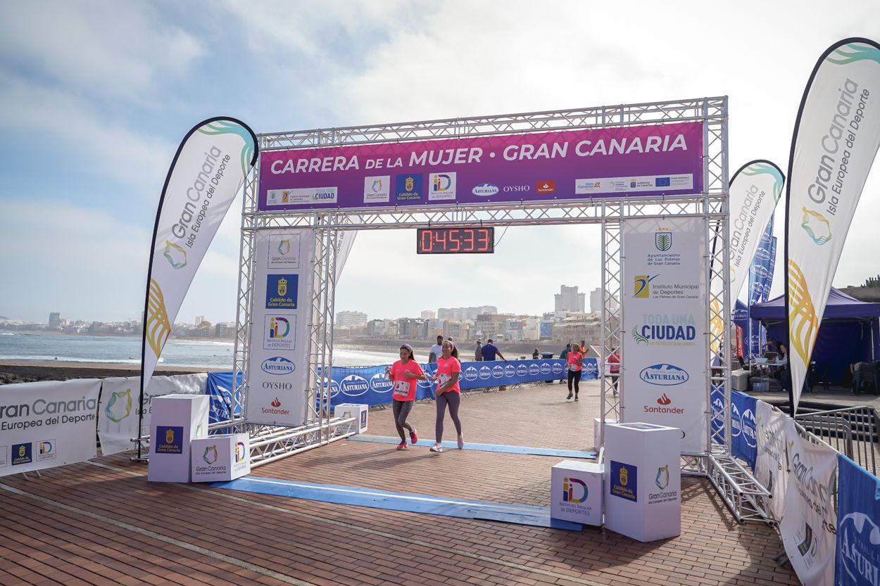 Las fotos de meta de la Carrera de la Mujer de Gran Canaria 11 44 44 15701 O