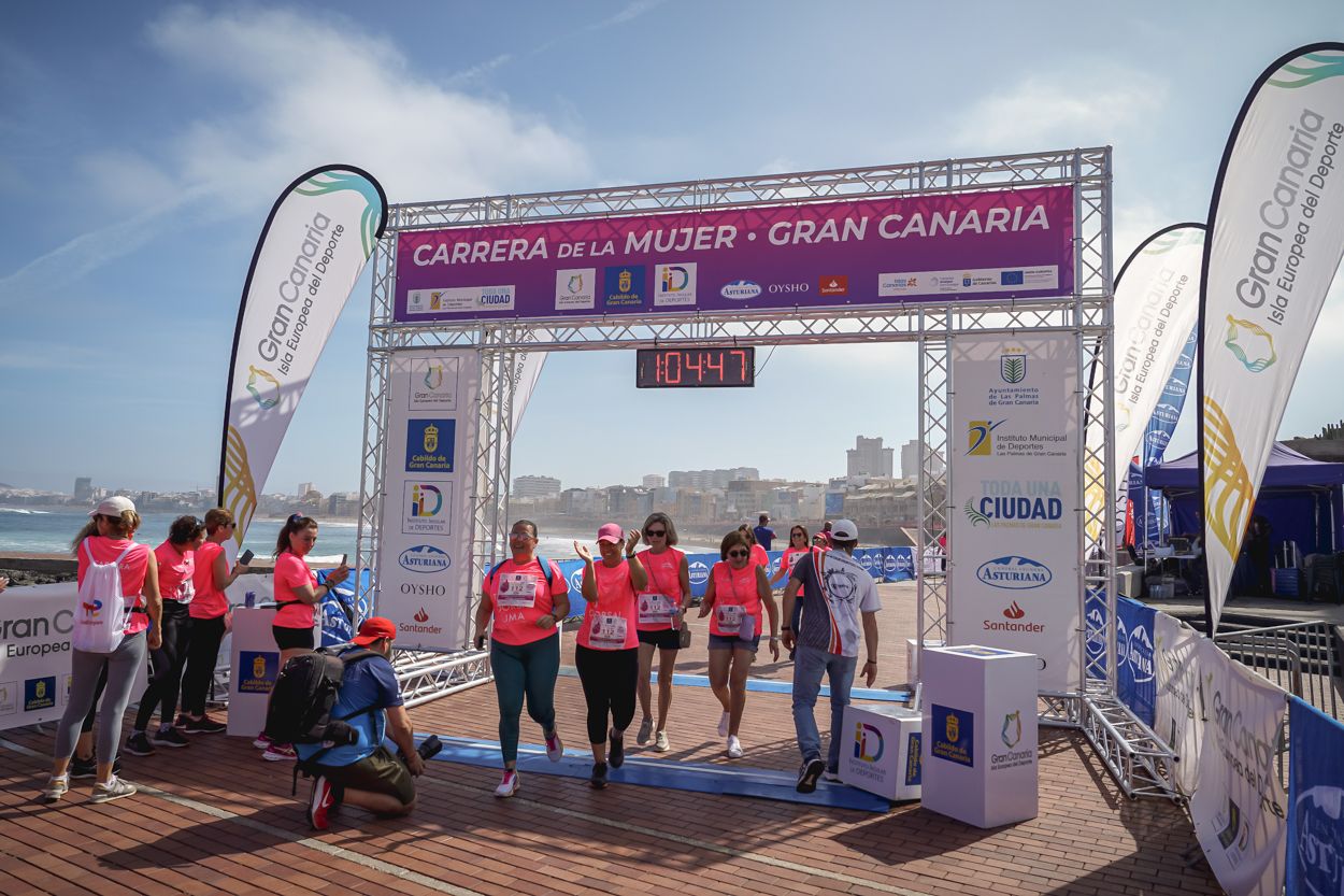 Las fotos de meta de la Carrera de la Mujer de Gran Canaria 12 03 58 15701 O