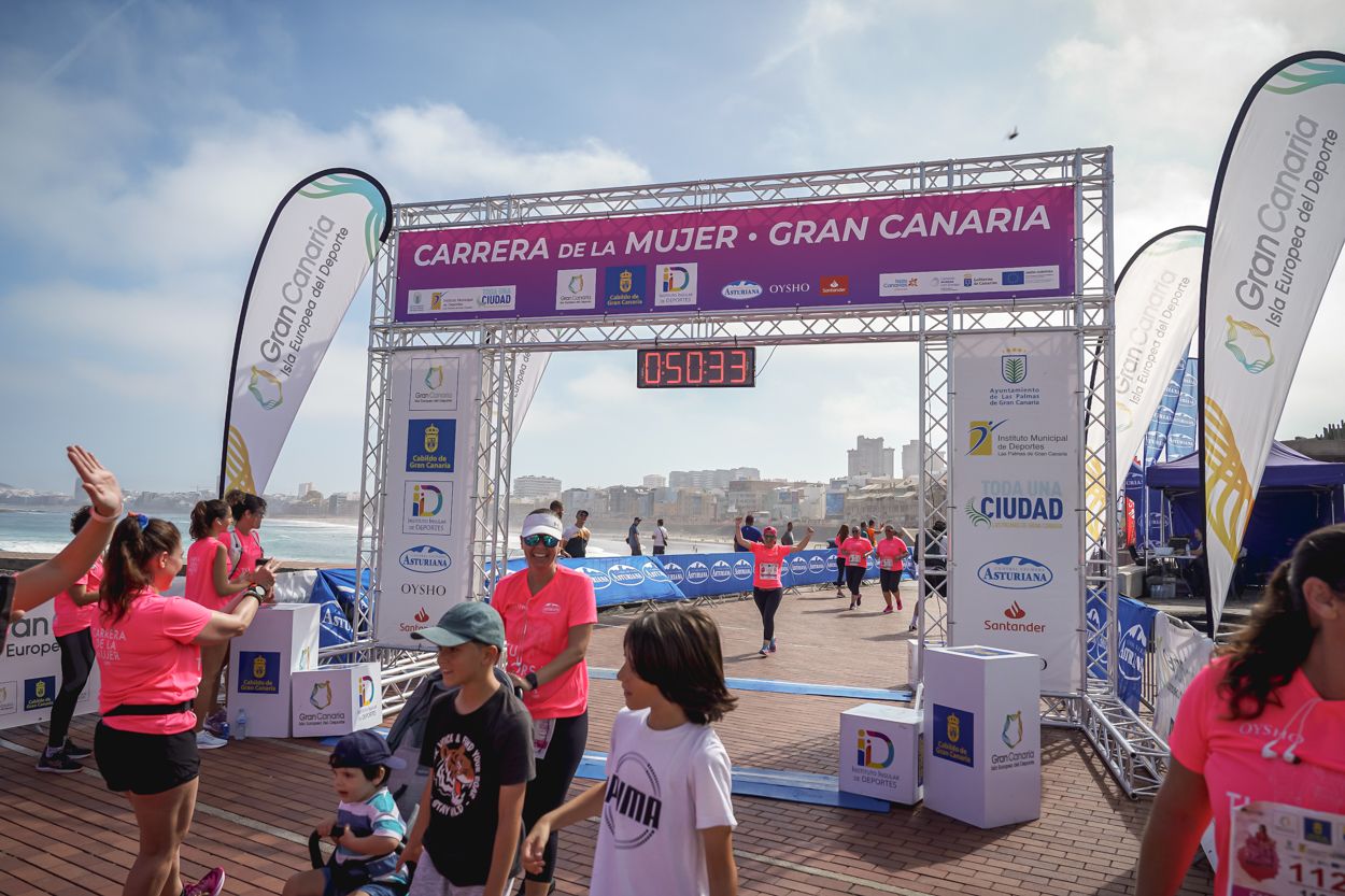 Las fotos de meta de la Carrera de la Mujer de Gran Canaria 11 49 44 15701 O