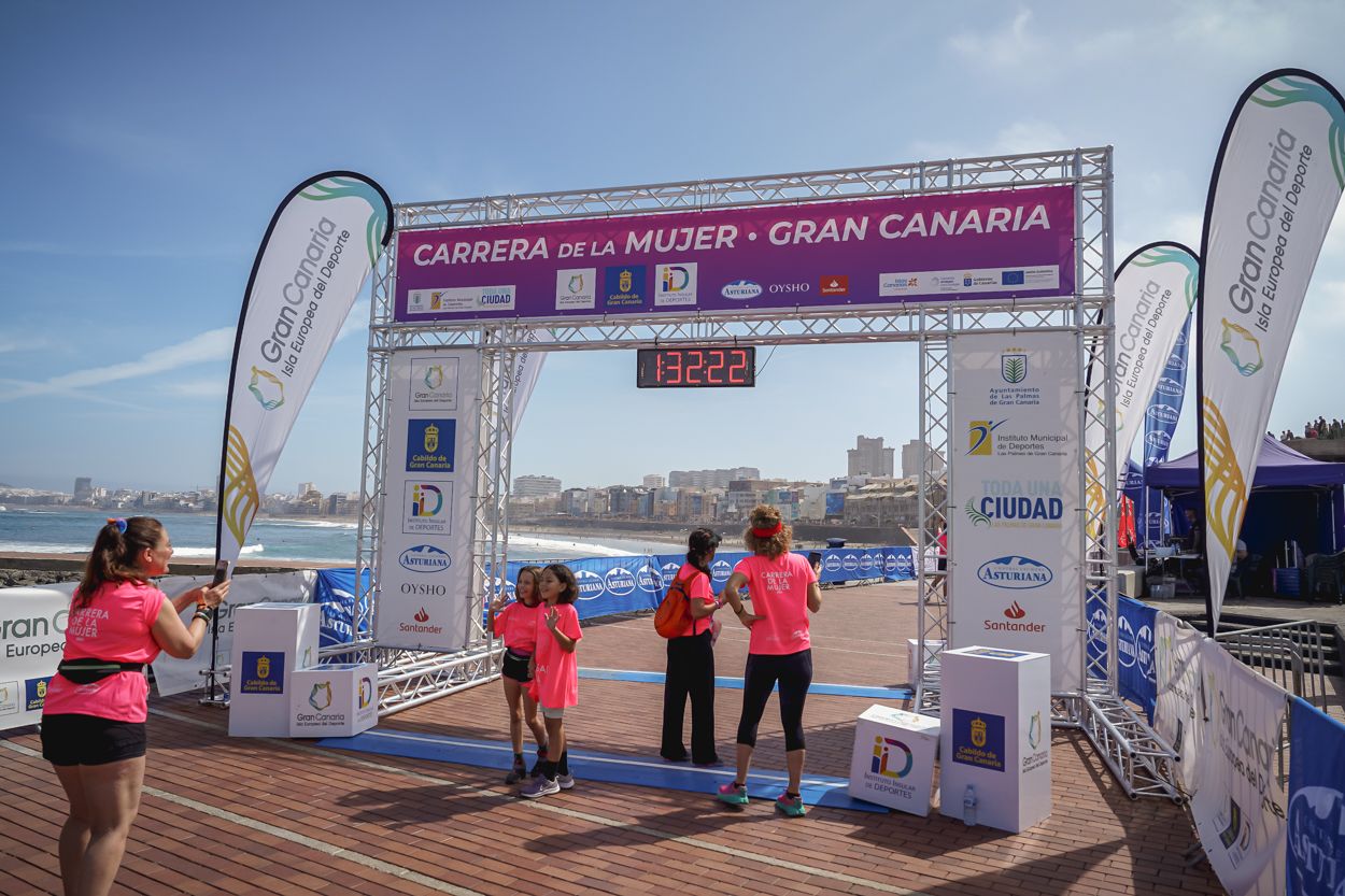 Las fotos de meta de la Carrera de la Mujer de Gran Canaria 12 31 32 15701 O