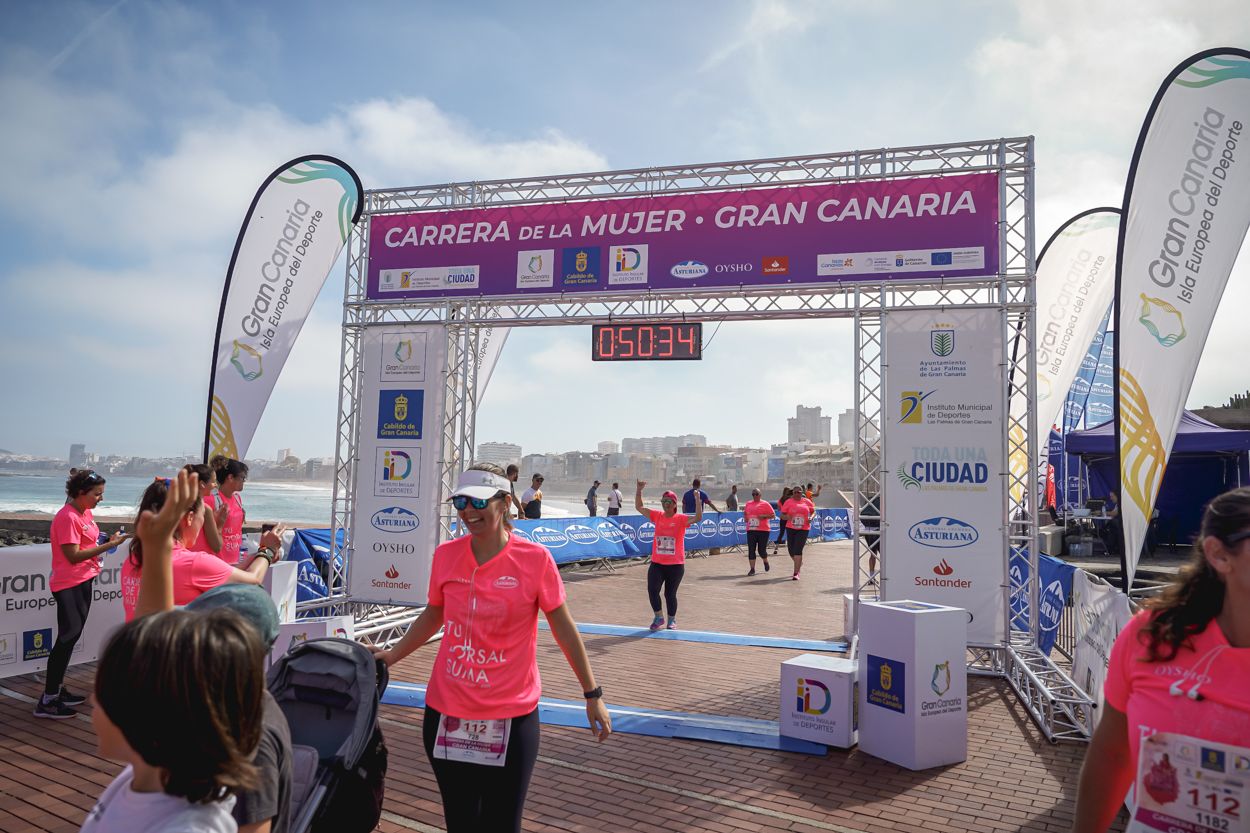 Las fotos de meta de la Carrera de la Mujer de Gran Canaria 11 49 45 15701 O