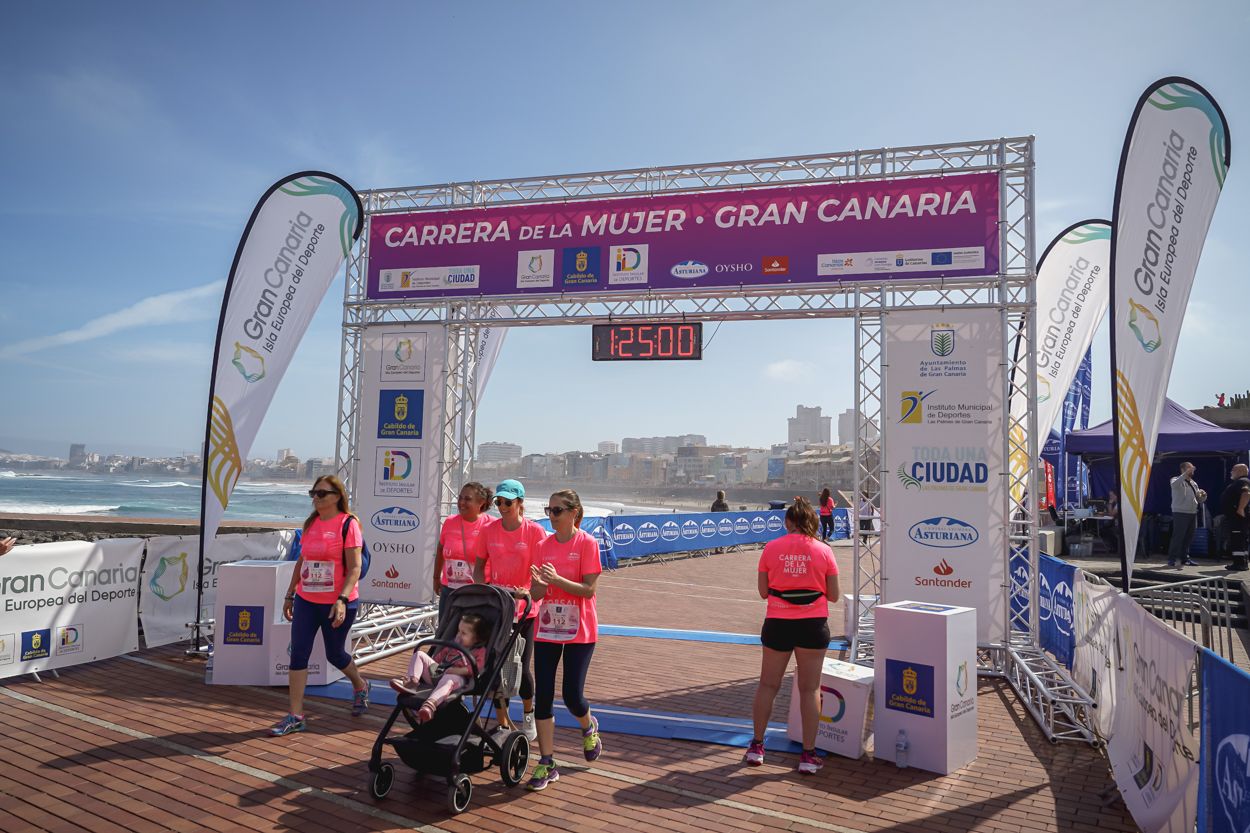 Las fotos de meta de la Carrera de la Mujer de Gran Canaria 12 24 10 15701 O