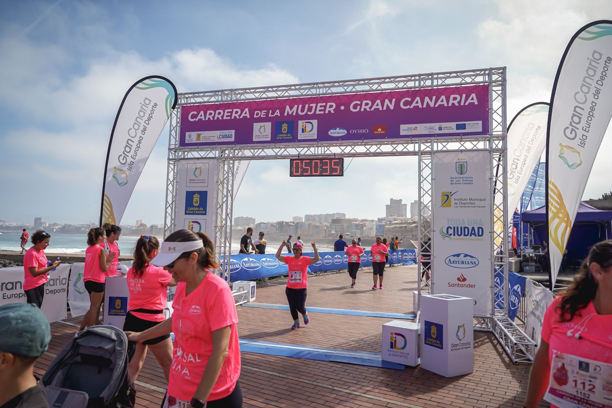 Las fotos de meta de la Carrera de la Mujer de Gran Canaria 11 49 46 15701 O