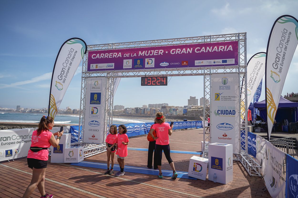 Las fotos de meta de la Carrera de la Mujer de Gran Canaria 12 31 34 15701 O