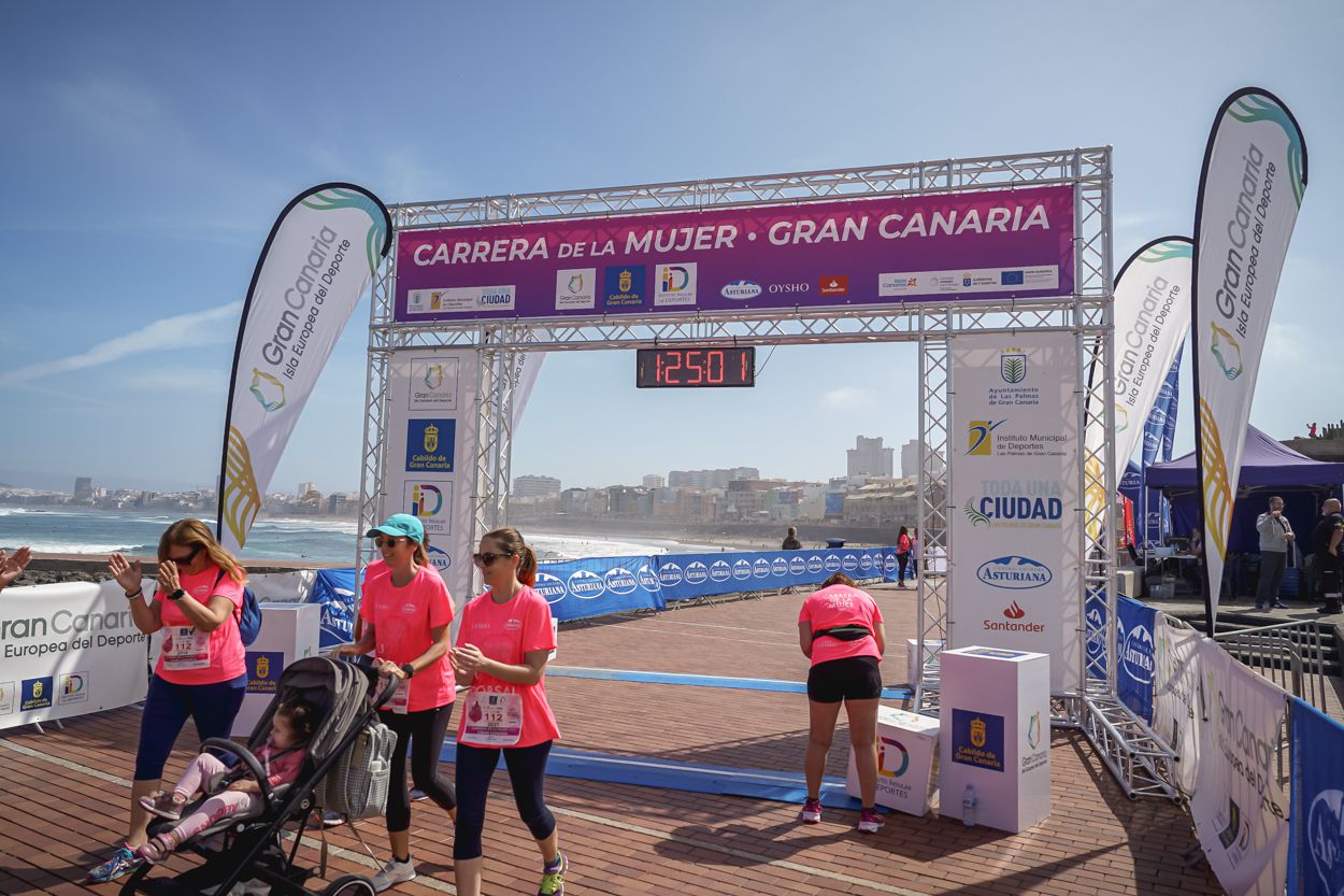 Las fotos de meta de la Carrera de la Mujer de Gran Canaria 12 24 11 15701 O