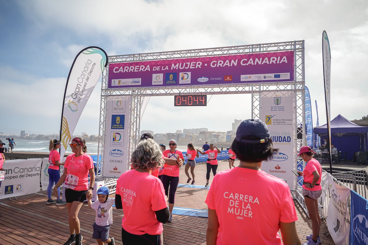 Las fotos de meta de la Carrera de la Mujer de Gran Canaria 11 39 55 15701 O