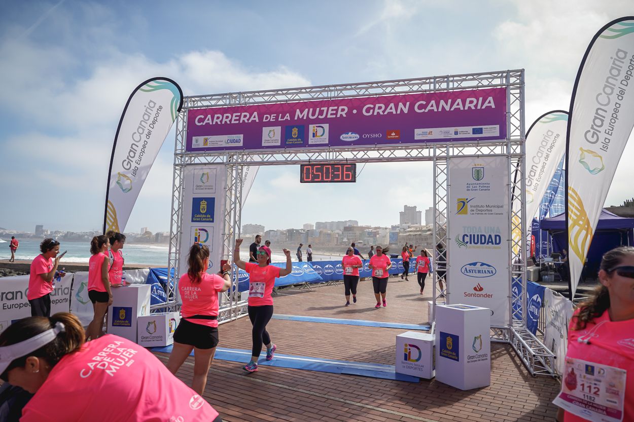 Las fotos de meta de la Carrera de la Mujer de Gran Canaria 11 49 47 15701 O
