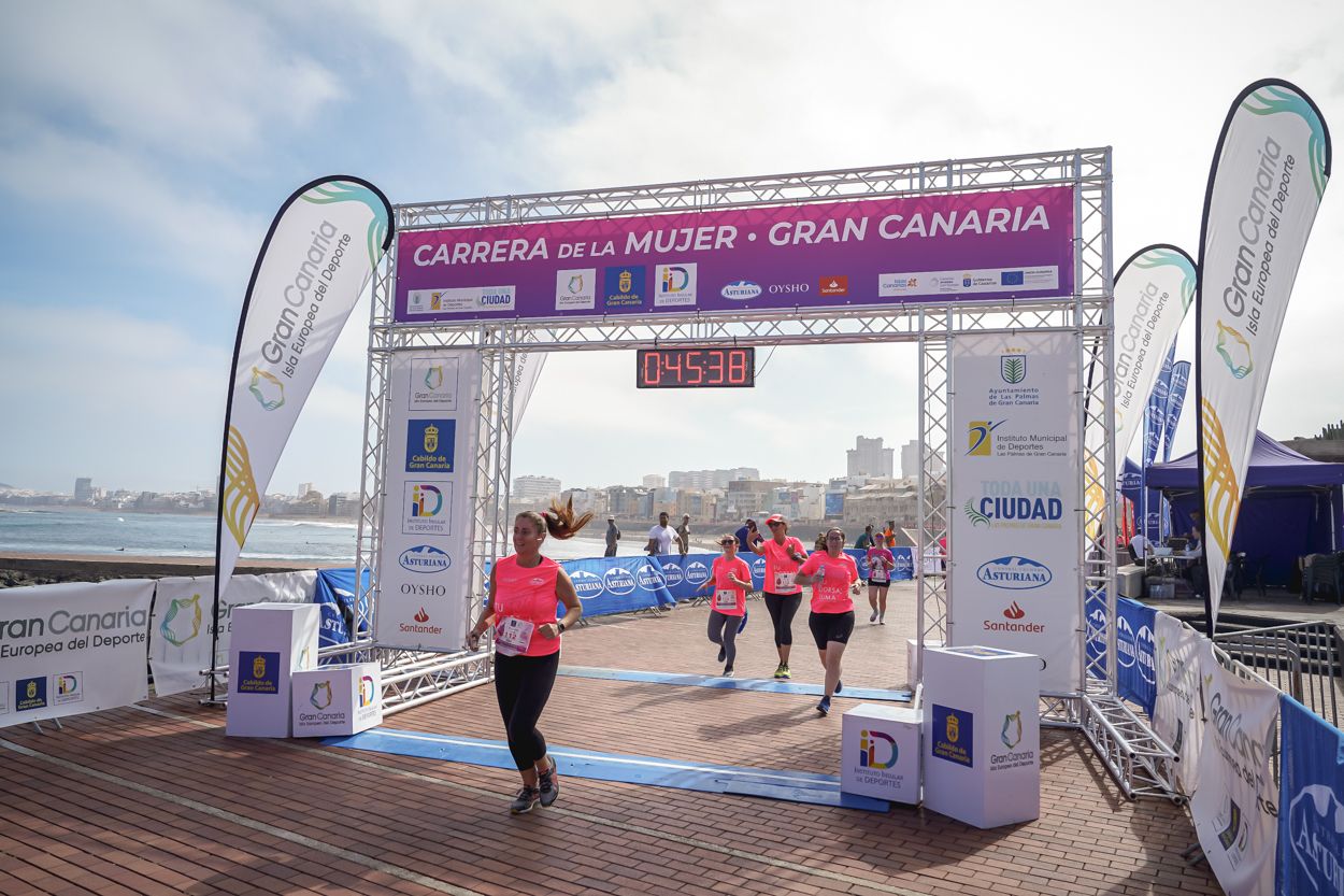 Las fotos de meta de la Carrera de la Mujer de Gran Canaria 11 44 49 15701 O
