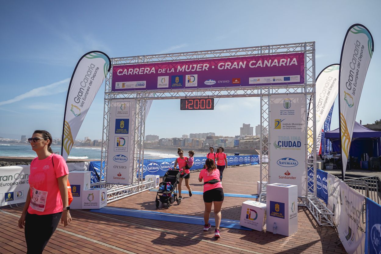 Las fotos de meta de la Carrera de la Mujer de Gran Canaria 12 19 11 15701 O