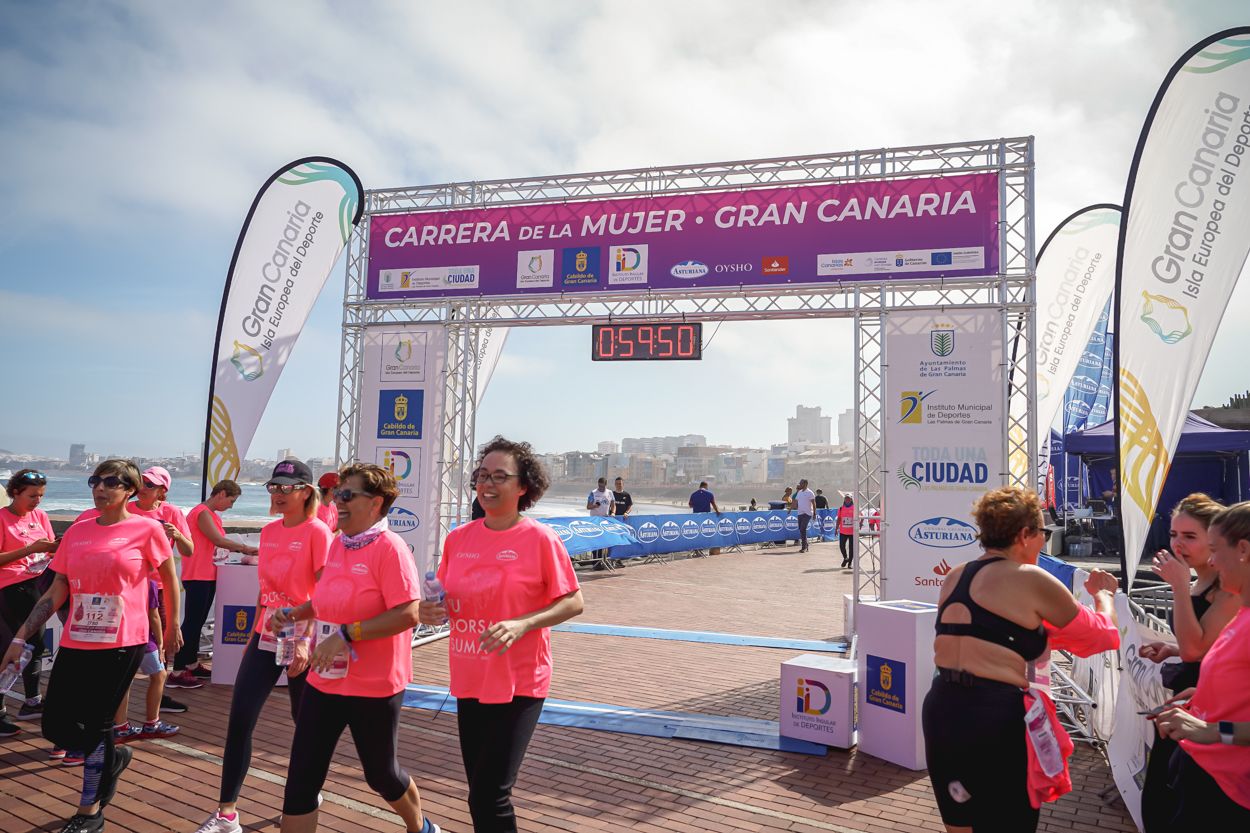 Las fotos de meta de la Carrera de la Mujer de Gran Canaria 11 59 00 15701 O