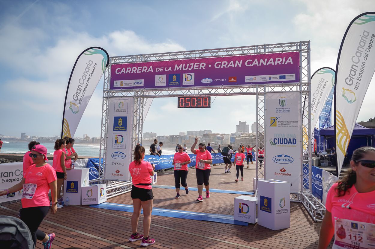 Las fotos de meta de la Carrera de la Mujer de Gran Canaria 11 49 49 15701 O