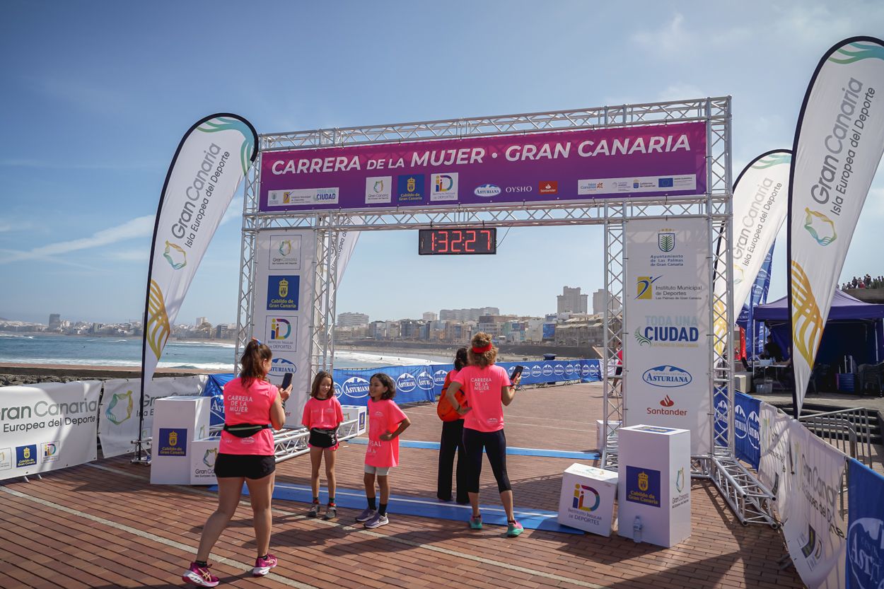 Las fotos de meta de la Carrera de la Mujer de Gran Canaria 12 31 37 15701 O