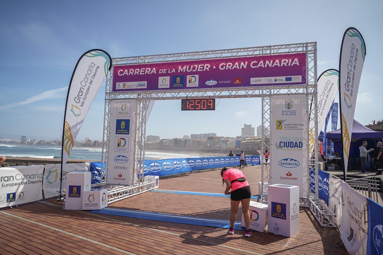 Las fotos de meta de la Carrera de la Mujer de Gran Canaria 12 24 14 15701 O