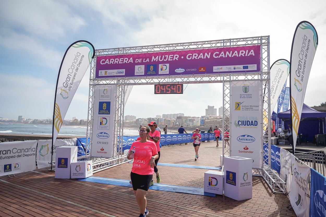 Las fotos de meta de la Carrera de la Mujer de Gran Canaria 11 44 51 15701 O