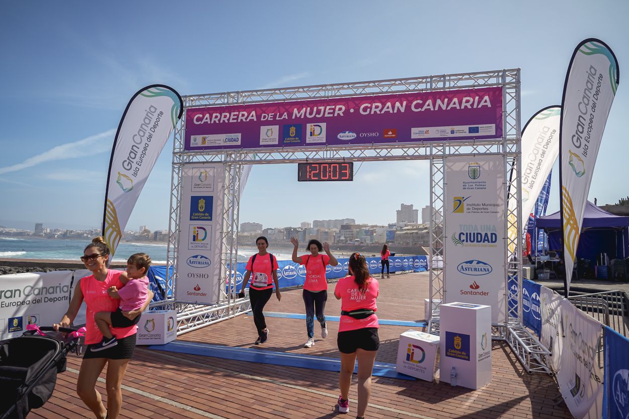 Las fotos de meta de la Carrera de la Mujer de Gran Canaria 12 19 14 15701 O