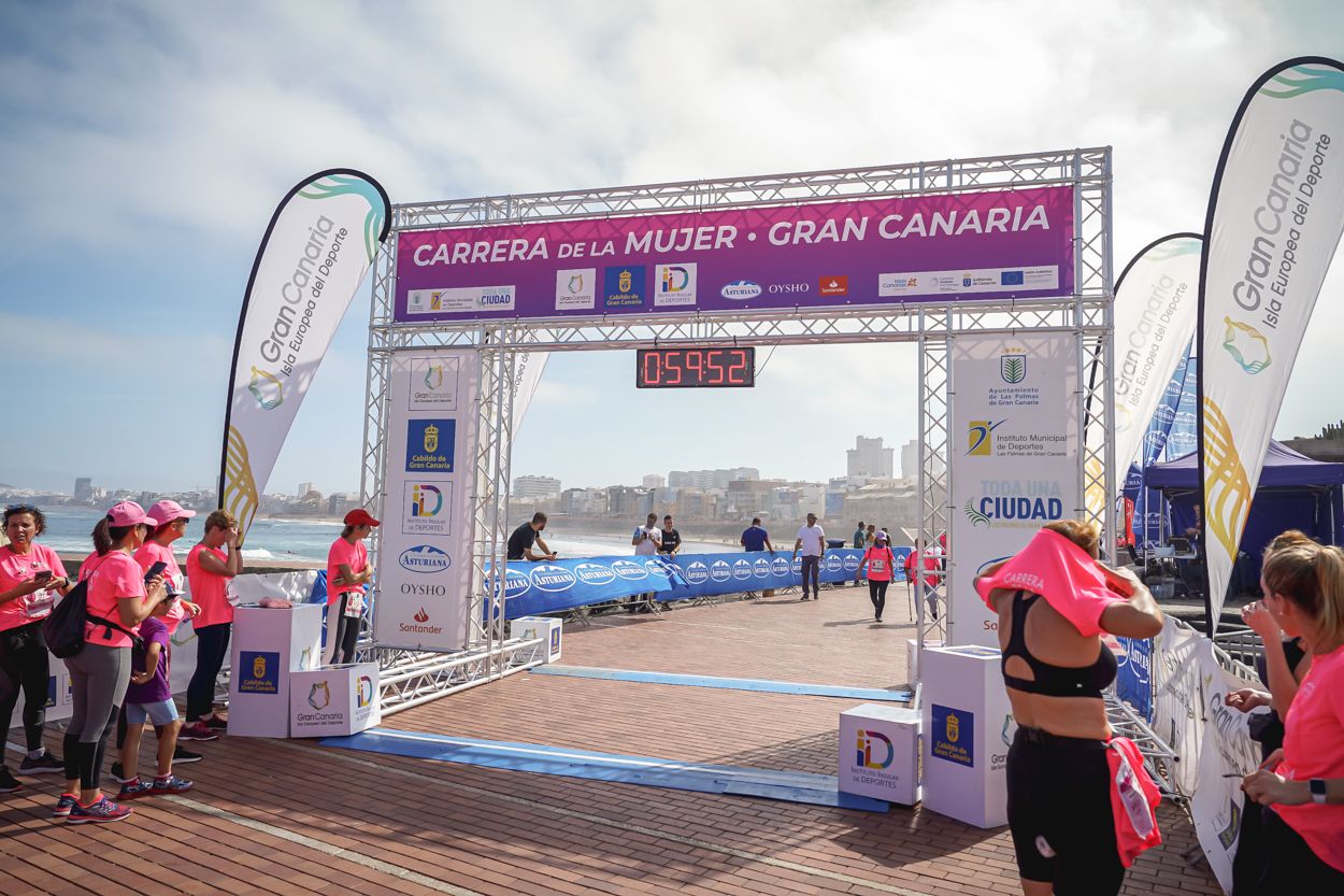 Las fotos de meta de la Carrera de la Mujer de Gran Canaria 11 59 03 15701 O