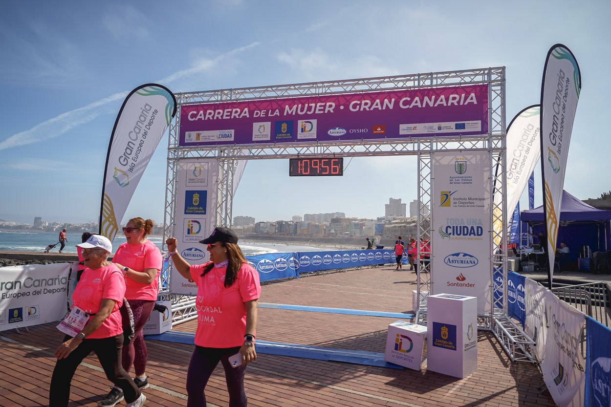 Las fotos de meta de la Carrera de la Mujer de Gran Canaria 12 09 07 15701 O