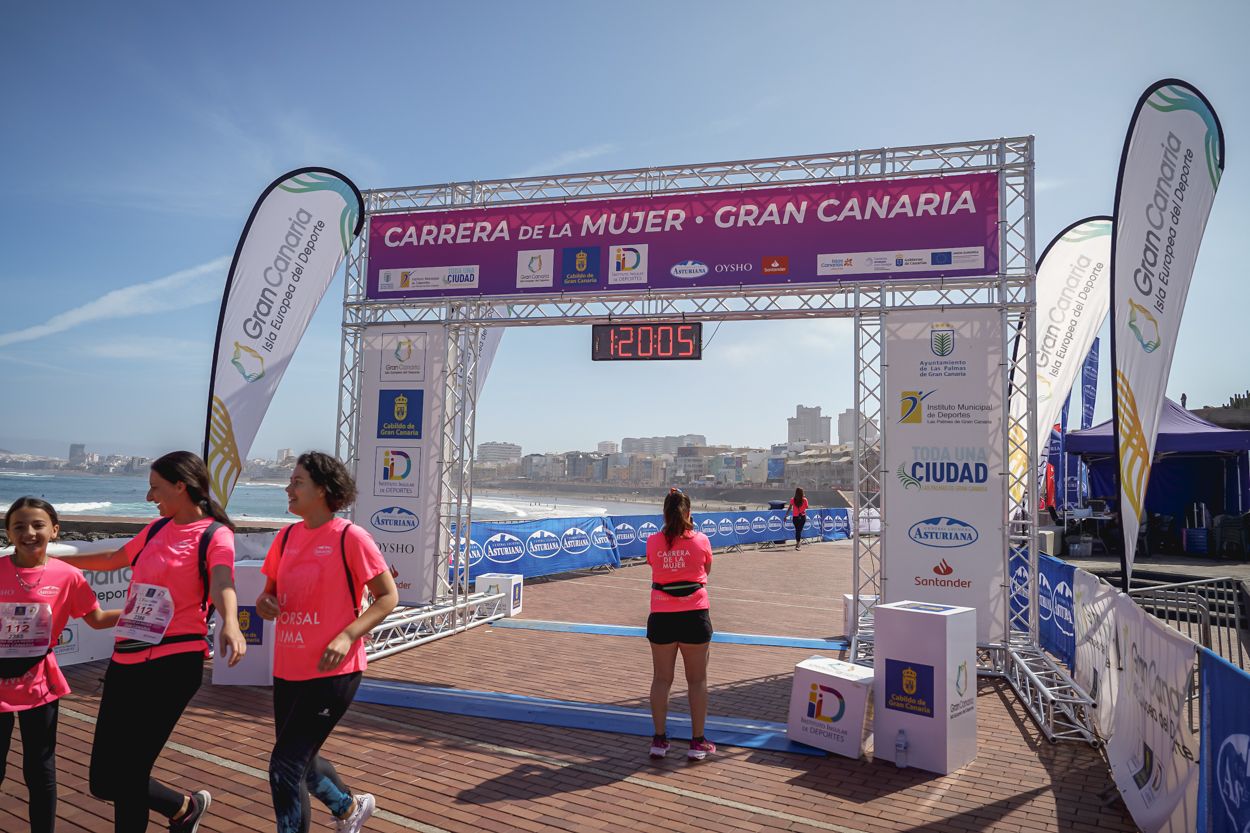 Las fotos de meta de la Carrera de la Mujer de Gran Canaria 12 19 16 15701 O