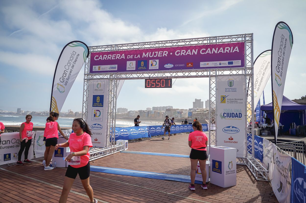 Las fotos de meta de la Carrera de la Mujer de Gran Canaria 11 54 12 15701 O