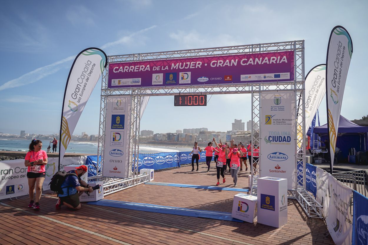 Las fotos de meta de la Carrera de la Mujer de Gran Canaria 12 09 11 15701 O