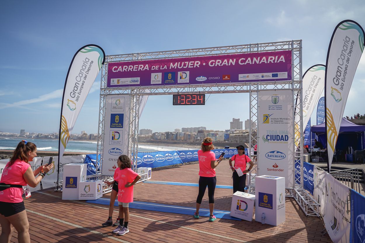 Las fotos de meta de la Carrera de la Mujer de Gran Canaria 12 31 44 15701 O