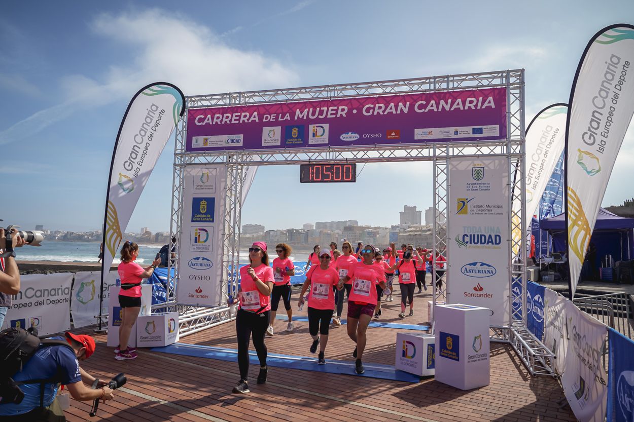 Las fotos de meta de la Carrera de la Mujer de Gran Canaria 12 04 11 15701 O