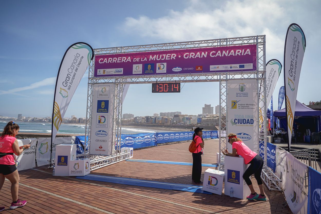 Las fotos de meta de la Carrera de la Mujer de Gran Canaria 12 29 25 15701 O