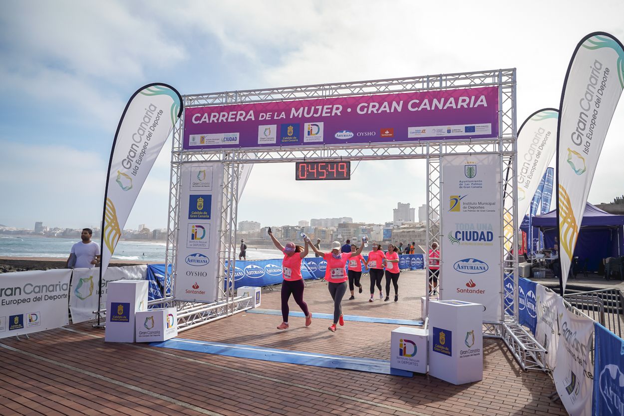 Las fotos de meta de la Carrera de la Mujer de Gran Canaria 11 45 00 15701 O