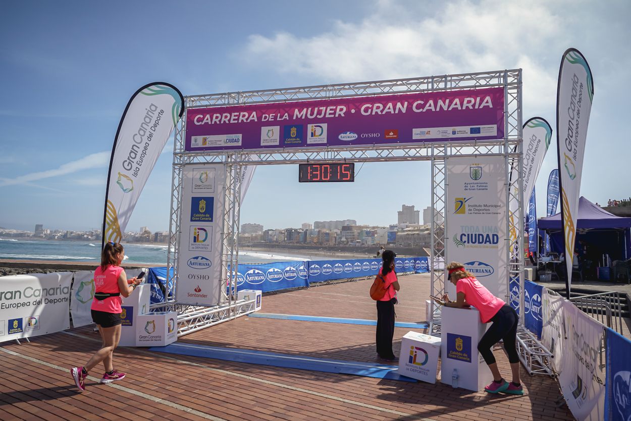 Las fotos de meta de la Carrera de la Mujer de Gran Canaria 12 29 26 15701 O