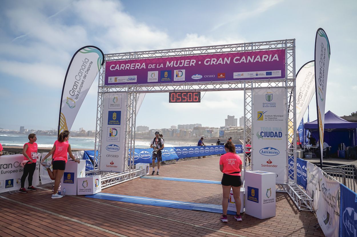 Las fotos de meta de la Carrera de la Mujer de Gran Canaria 11 54 16 15701 O