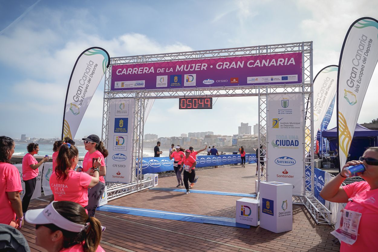 Las fotos de meta de la Carrera de la Mujer de Gran Canaria 11 49 59 15701 O