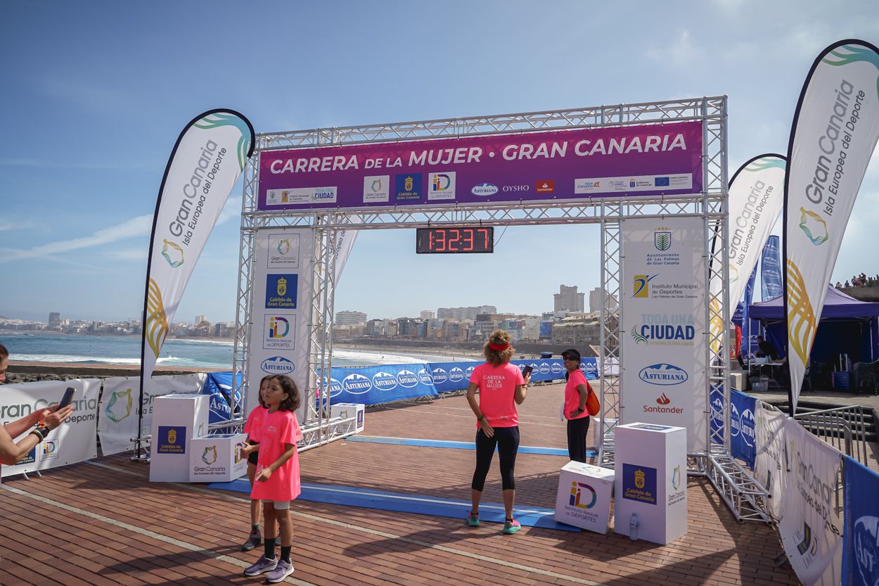 Las fotos de meta de la Carrera de la Mujer de Gran Canaria 12 31 48 15701 O