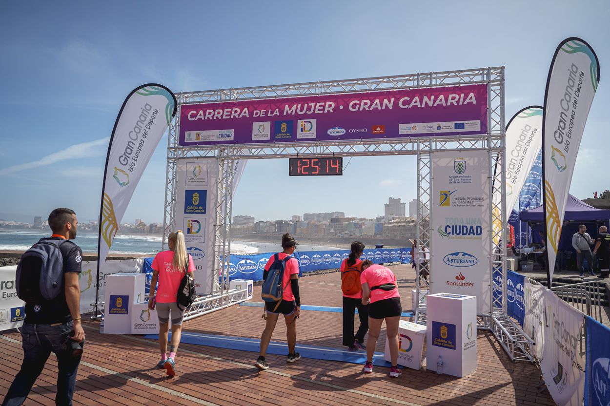 Las fotos de meta de la Carrera de la Mujer de Gran Canaria 12 24 25 15701 O