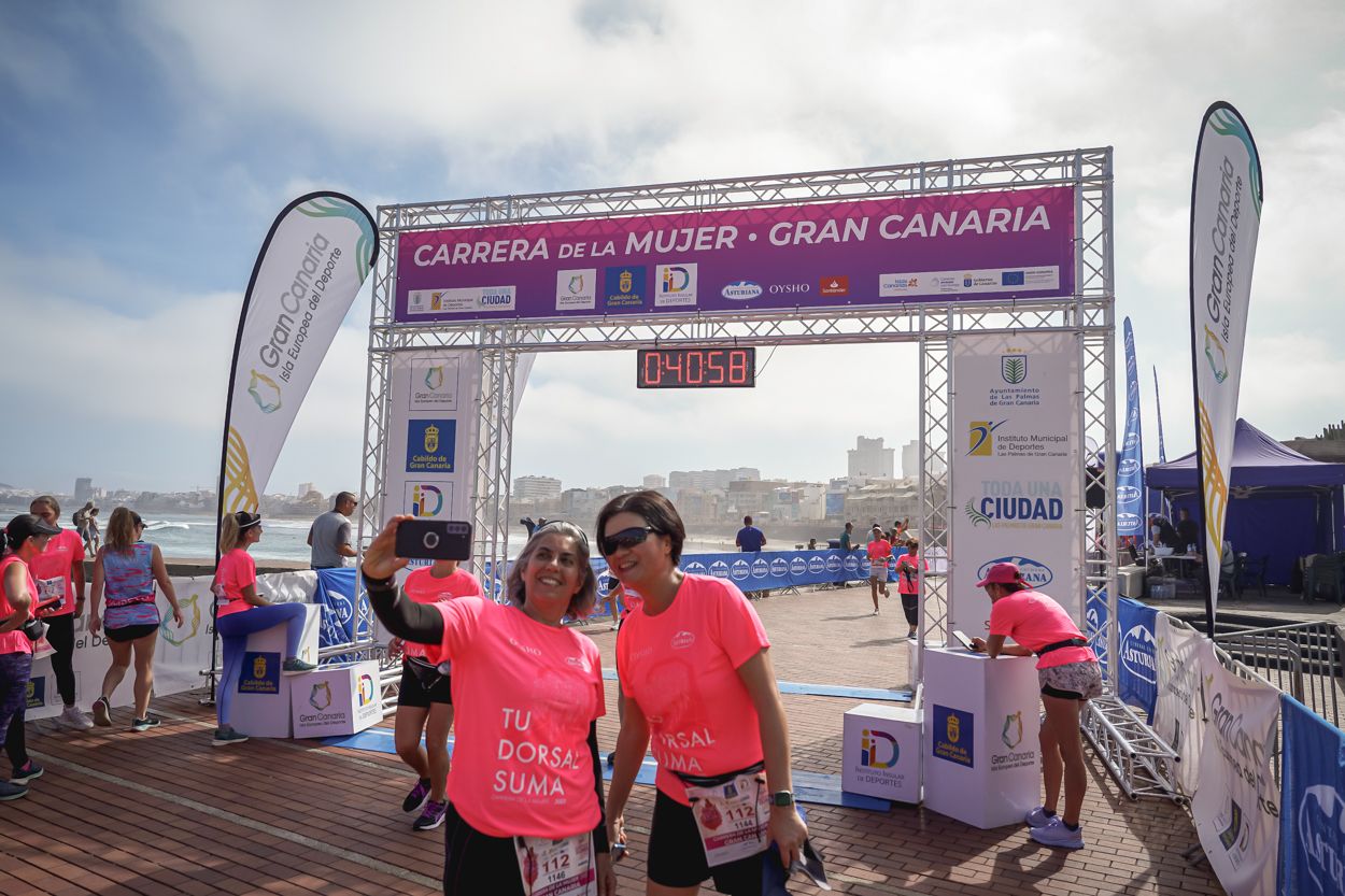 Las fotos de meta de la Carrera de la Mujer de Gran Canaria 11 40 08 15701 O