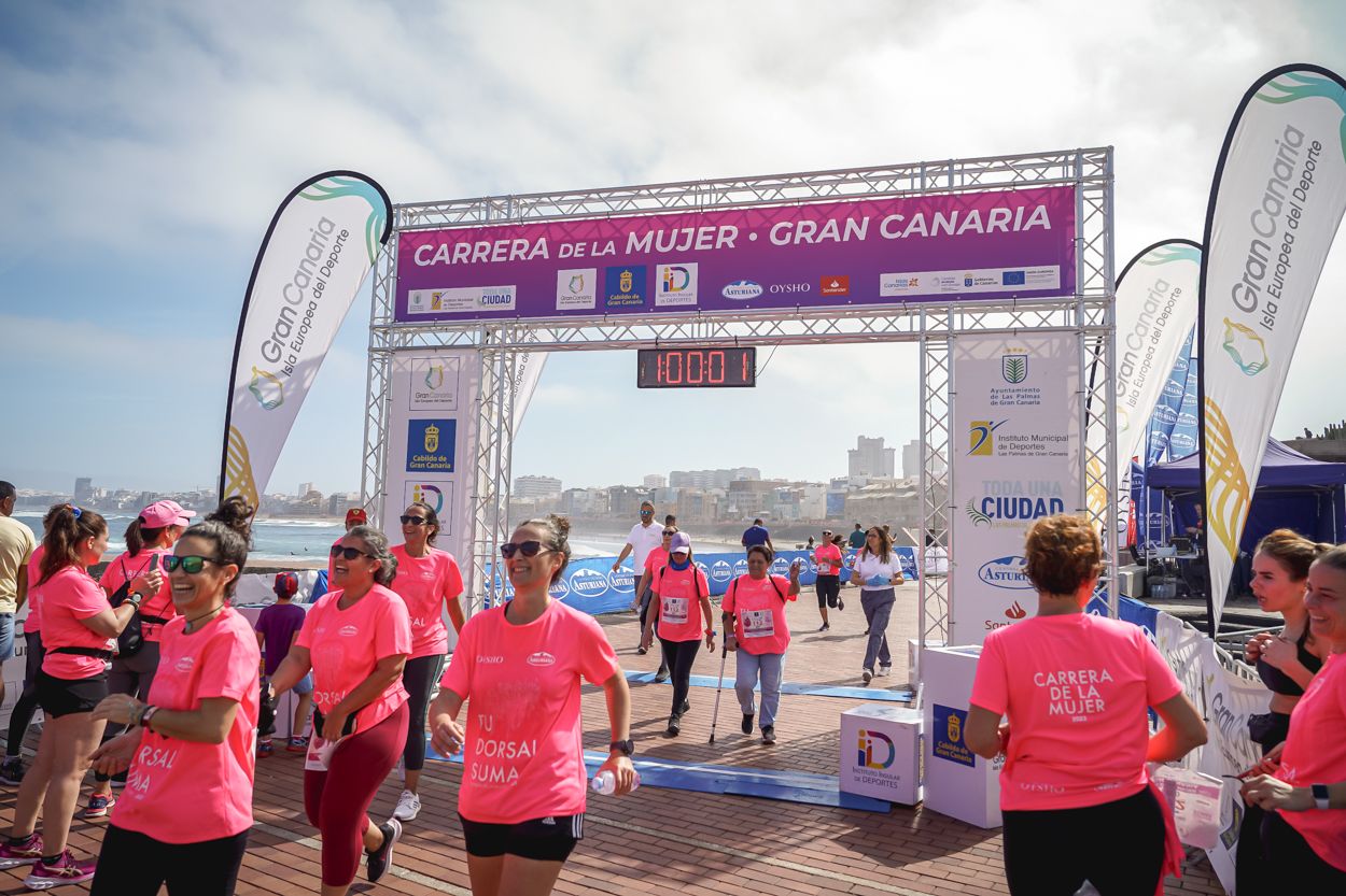 Las fotos de meta de la Carrera de la Mujer de Gran Canaria 11 59 12 15701 O