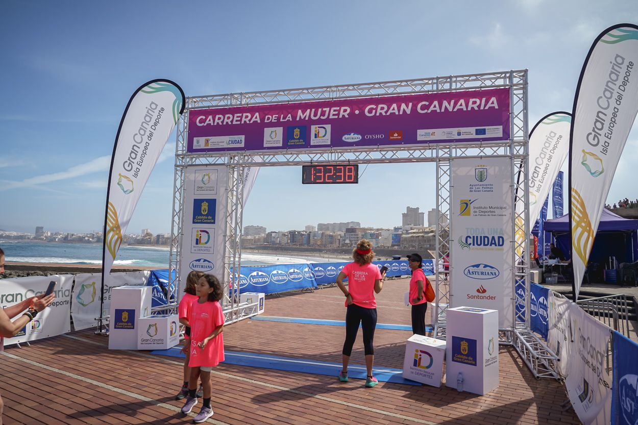 Las fotos de meta de la Carrera de la Mujer de Gran Canaria 12 31 49 15701 O