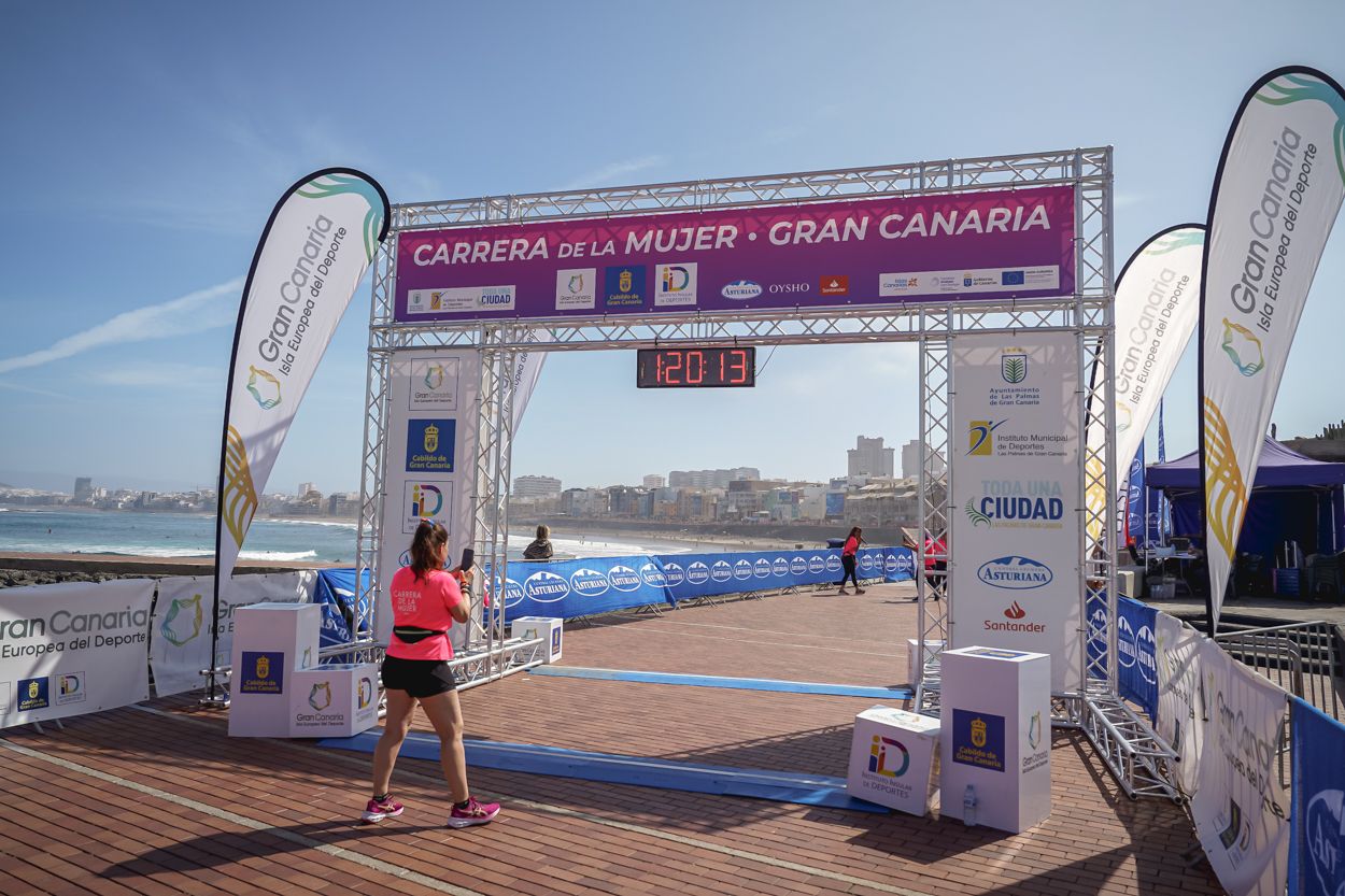 Las fotos de meta de la Carrera de la Mujer de Gran Canaria 12 19 24 15701 O