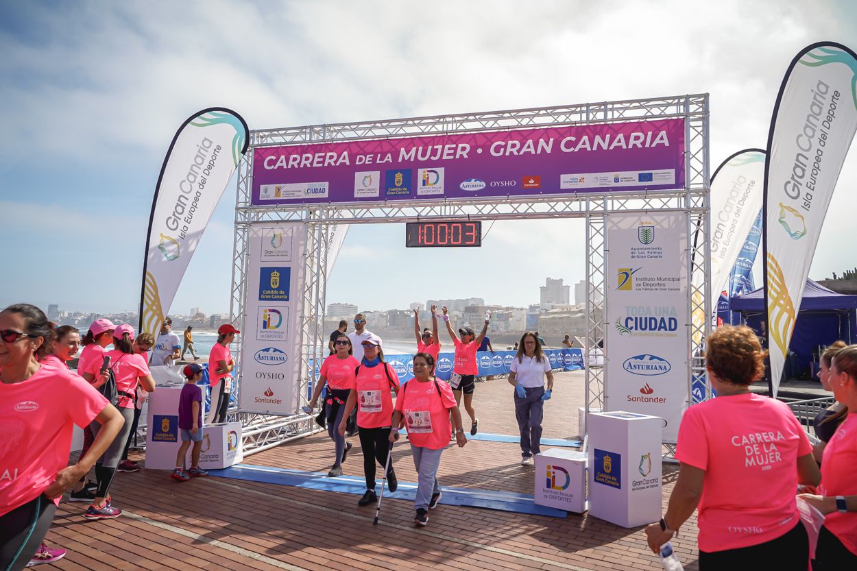 Las fotos de meta de la Carrera de la Mujer de Gran Canaria 11 59 14 15701 O