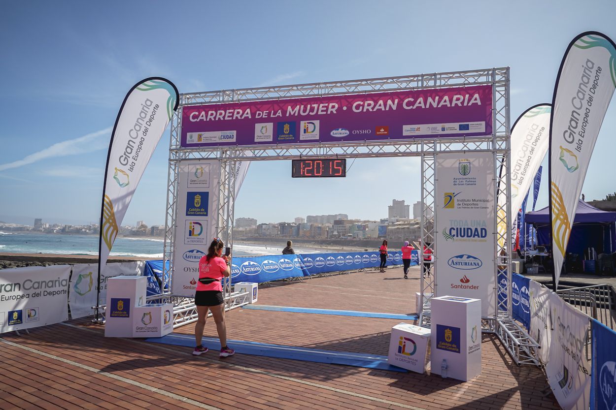 Las fotos de meta de la Carrera de la Mujer de Gran Canaria 12 19 26 15701 O