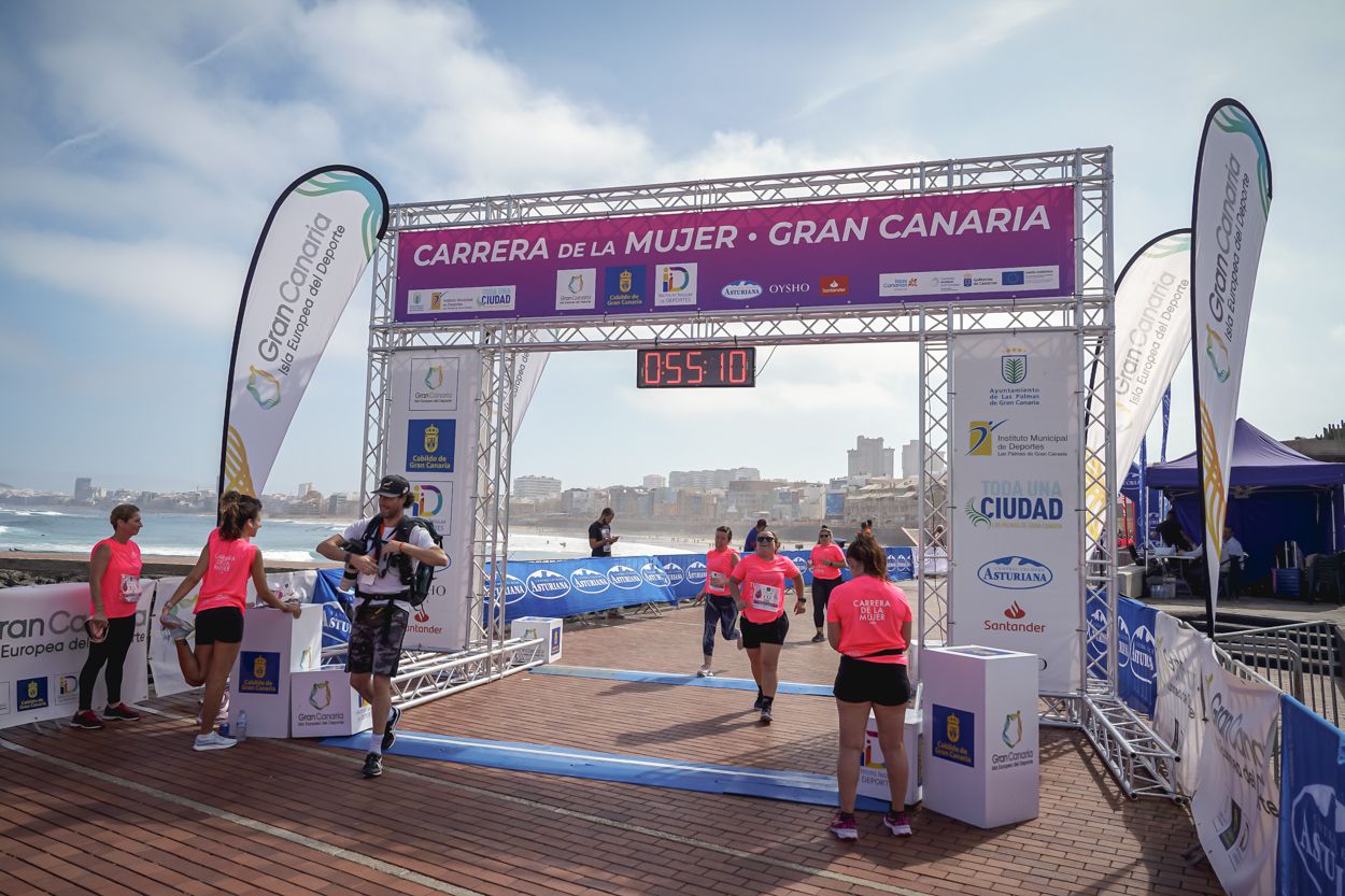 Las fotos de meta de la Carrera de la Mujer de Gran Canaria 11 54 20 15701 O