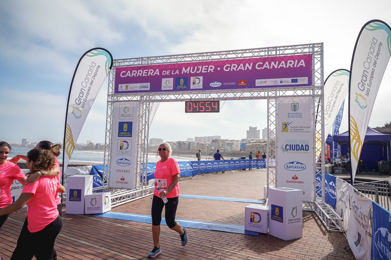 Las fotos de meta de la Carrera de la Mujer de Gran Canaria 11 45 05 15701 O