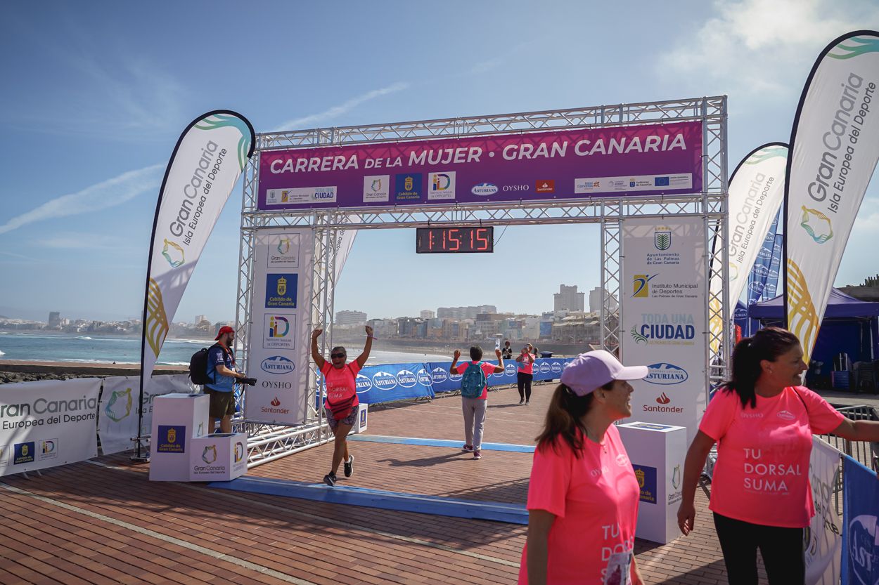 Las fotos de meta de la Carrera de la Mujer de Gran Canaria 12 14 25 15701 O